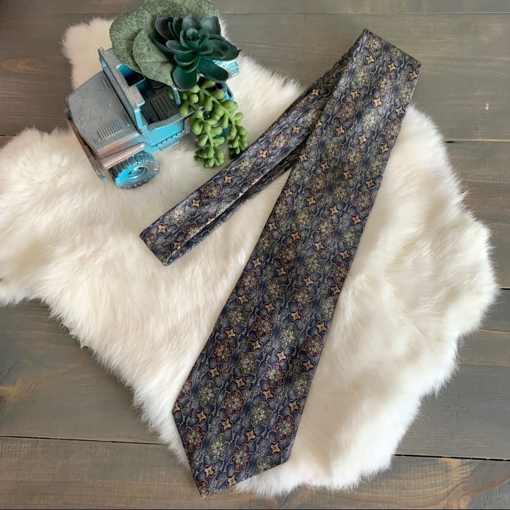 Vtg Requirements Multicolored Italian Silk Necktie